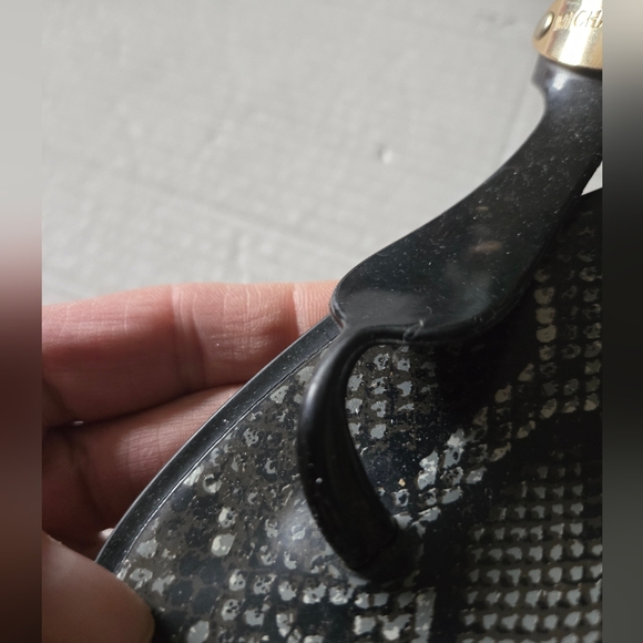 Michael Kors Women’s Jelly Rubber Sandals Size 7 - Picture 9 of 11